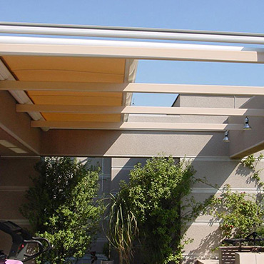 Hunter Douglas