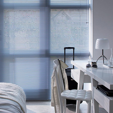 Hunter Douglas