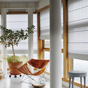 Hunter Douglas
