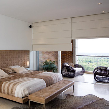 Hunter Douglas