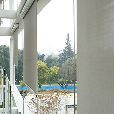 Hunter Douglas